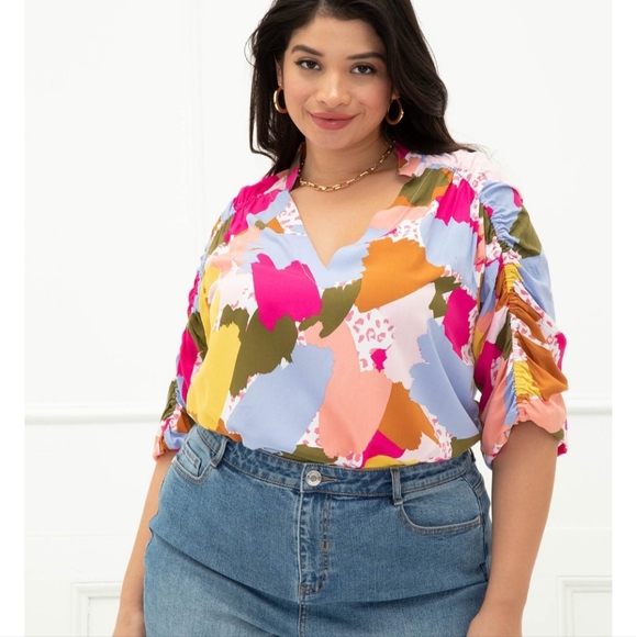 Eloquii Tops - Eloquii Vibrant Print Cinched Sleeve V-Neck Blouse‎